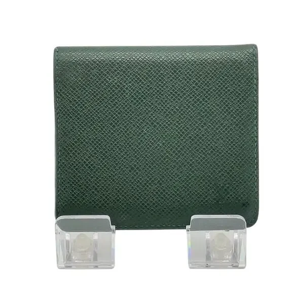 Louis Vuitton Taiga Green  3 Cult Card Wallet W/ Dust Bag - Picture 5 of 16